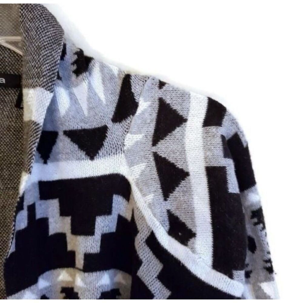 Maglia Aztec Black & White Knit Cardigan Womens Sz S Sweater Open Front Collar - Picture 4 of 7